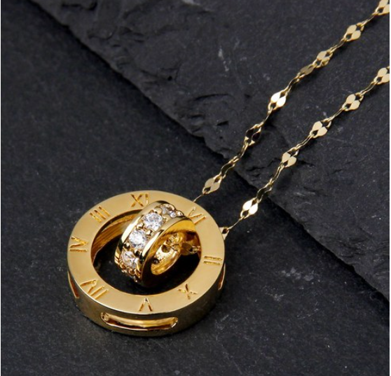 14K/18K Gold Roman Numeral Circle Diamond CZ Pendant Necklace | Juriette