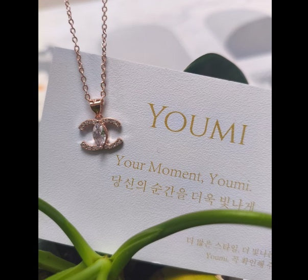 LILY 14K Gold Plated Diamond Twist Design Necklace — Elegant Daily Jewelry JP18