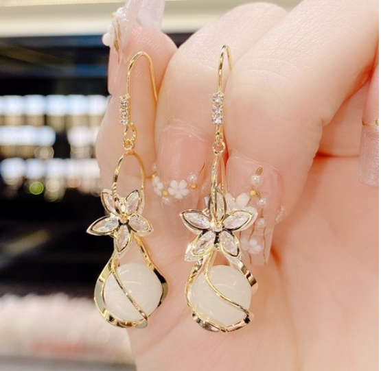 LILY 14K Gold Plated Cubic Drop Earrings — Sparkling Crystal | Women's Daily Jewelry