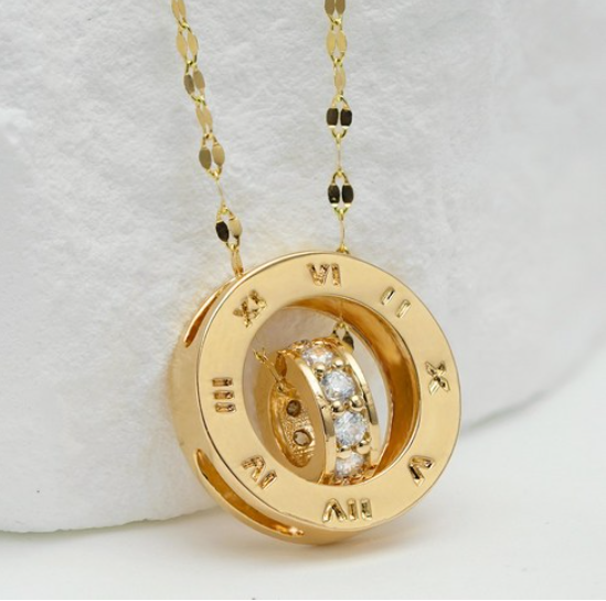 14K/18K Gold Roman Numeral Circle Diamond CZ Pendant Necklace | Juriette