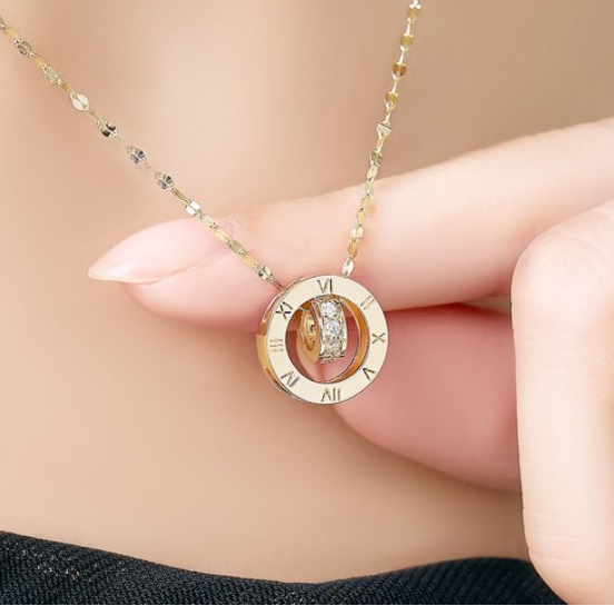14K/18K Gold Roman Numeral Circle Diamond CZ Pendant Necklace | Juriette