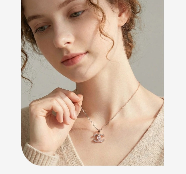 LILY 14K Gold Plated Diamond Twist Design Necklace — Elegant Daily Jewelry JP18