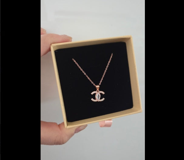 LILY 14K Gold Plated Diamond Twist Design Necklace — Elegant Daily Jewelry JP18