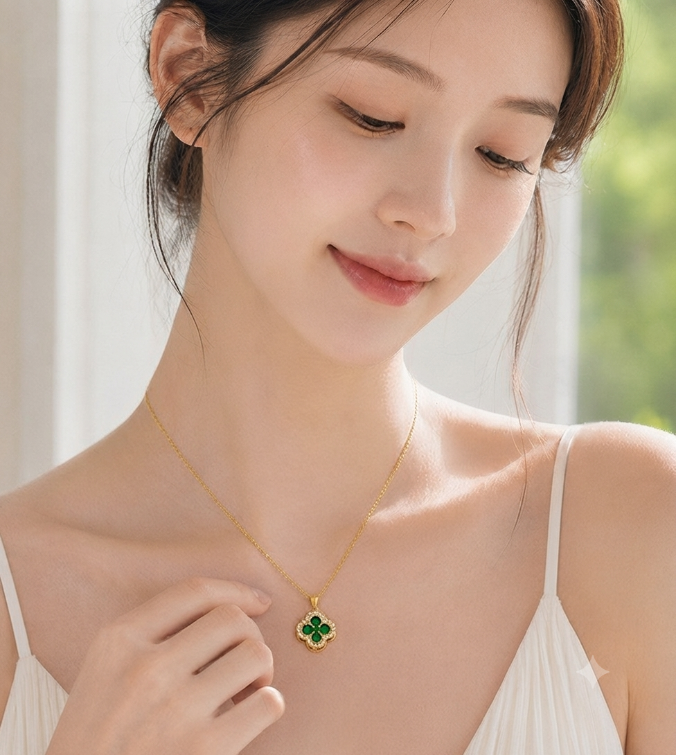 LILY 18K Gold Plated Clover Necklace — Lucky Zirconia Pendant | Gift for Her